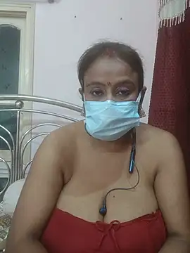 Snapshot of Barna_Love chatting on 07/05/26, 06:04 Barna Love online show from 07/05/26, 06:04