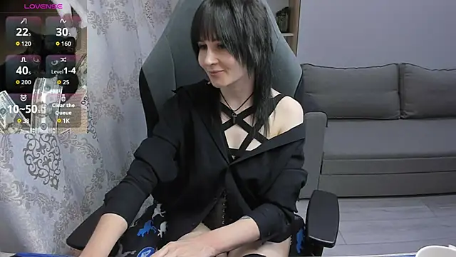 Snapshot of MistyDark chatting on 04/20/26, 11:35 MistyDark online show from 04/20/26, 11:35