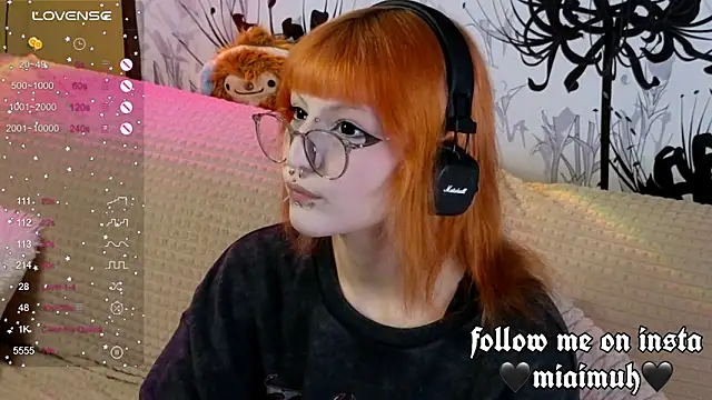 mia  yui online show from 09/14/25, 07:29