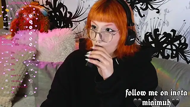 mia  yui online show from 09/22/25, 02:08