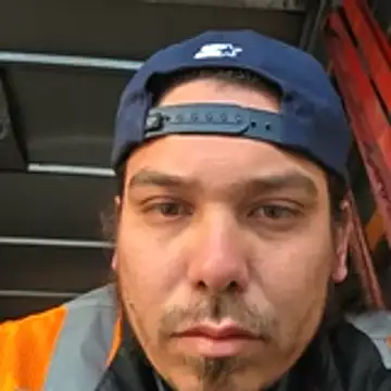 Snapshot of luis97fer chatting on 04/16/26, 01:45 luis97fer online show from 04/16/26, 01:45