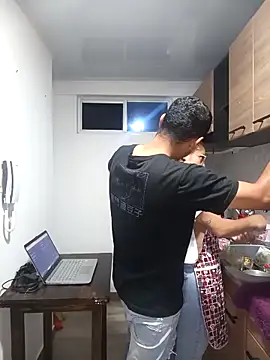 stivenlujan69 online show from 10/03/25, 12:51