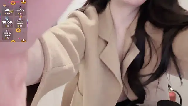 za-02605 online show from 10/12/25, 02:05