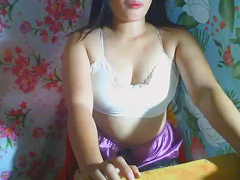 Katie Winslet online show from 01/18/26, 12:03