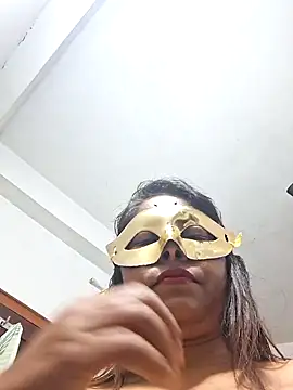 SIMIHOT online show from 04/11/26, 09:46