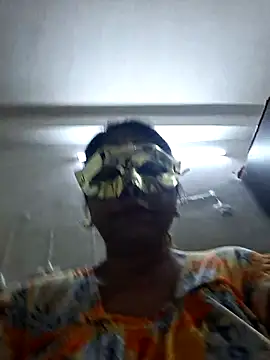 SIMIHOT online show from 05/21/26, 03:41