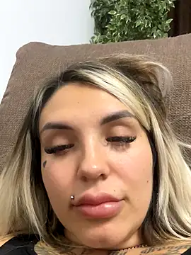 Princess-Jasmine07 online show from 11/11/25, 08:53