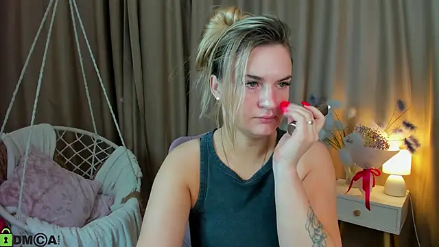 Marie Ellie online show from 04/02/26, 01:58