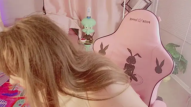 Snapshot of Moon__Bunny chatting on 06/30/26, 03:35 Moon Bunny online show from 06/30/26, 03:35