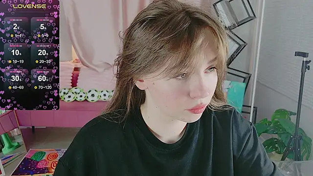 Snapshot of Moon__Bunny chatting on 07/02/26, 03:40 Moon Bunny online show from 07/02/26, 03:40