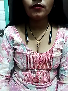 Payal-001 online show from 12/20/25, 10:44