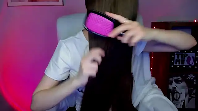 LuxMaya online show from 04/16/26, 06:58