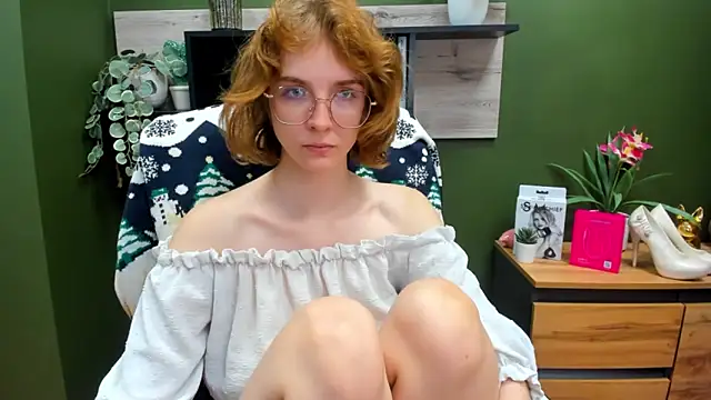 juicyPenny online show from 10/27/25, 07:34