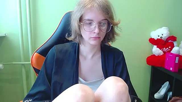 juicyPenny online show from 04/30/26, 06:20