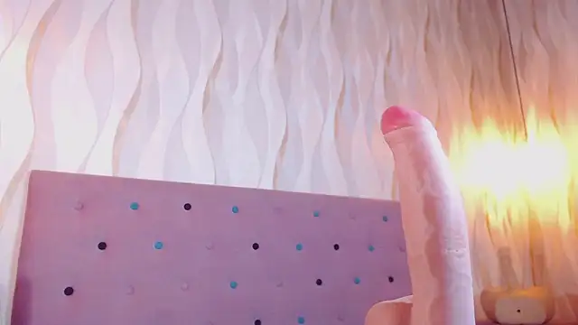 Naomi Braunx online show from 05/16/26, 12:37