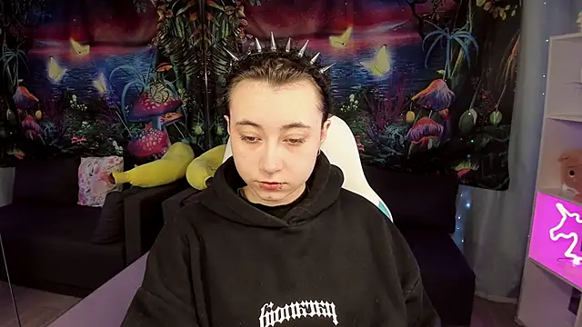 ClaraParks online show from 04/10/26, 07:18