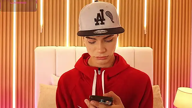 Dulcey  online show from 03/19/26, 04:38