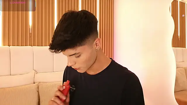 Dulcey  online show from 04/12/26, 04:39