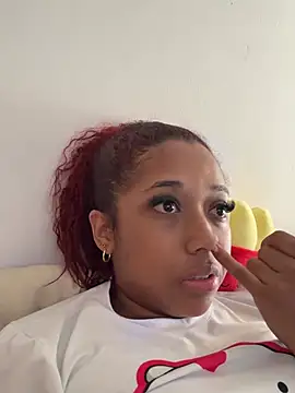  Zahara  online show from 04/10/26, 08:46