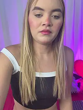 Snapshot of Miaa_rosses3 chatting on 12/16/25, 03:55 Miaa rosses3 online show from 12/16/25, 03:55