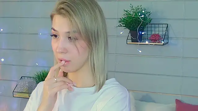Bella svon online show from 05/14/26, 03:30