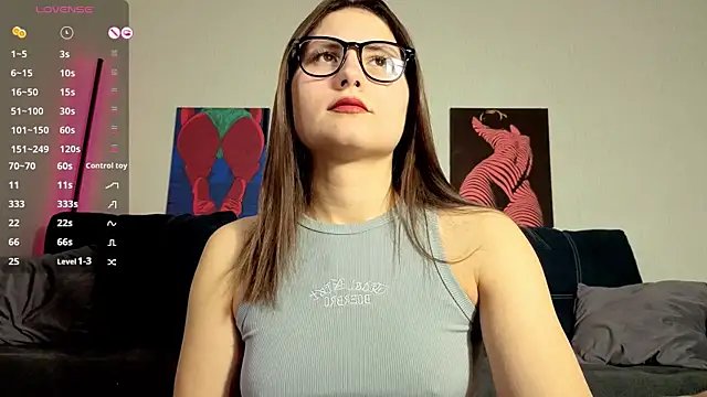 TrixiBell online show from 12/23/25, 05:38