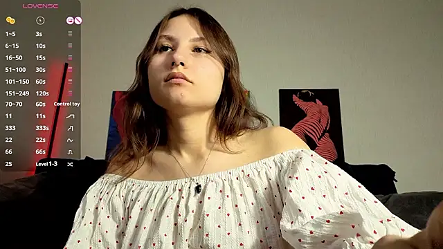 TrixiBell online show from 02/13/26, 05:14