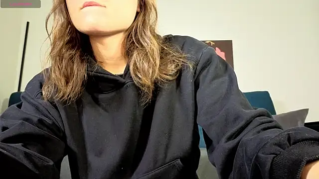 TrixiBell online show from 06/01/26, 04:03