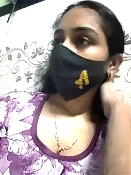 Snapshot of Zoya_G chatting on 09/12/25, 10:59 Zoya G online show from 09/12/25, 10:59