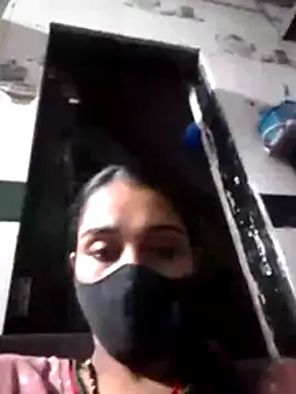 Snapshot of Zoya_G chatting on 12/16/25, 08:14 Zoya G online show from 12/16/25, 08:14