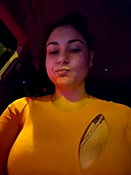 Snapshot of SaraViss20 chatting on 10/09/25, 08:07 SaraViss20 online show from 10/09/25, 08:07