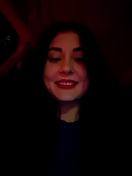 Snapshot of SaraViss20 chatting on 10/12/25, 09:36 SaraViss20 online show from 10/12/25, 09:36