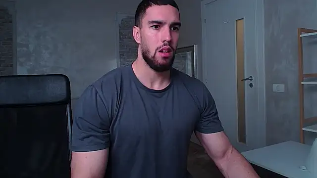 IvanHydee online show from 10/28/25, 05:33