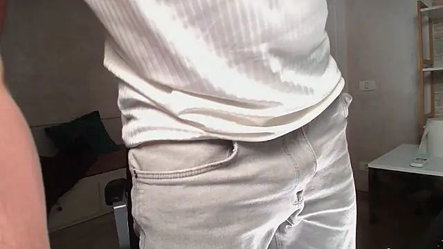 IvanHydee online show from 01/16/26, 05:55