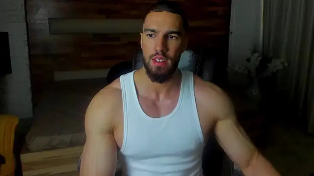 Snapshot of IvanHydee chatting on 06/17/26, 04:26 IvanHydee online show from 06/17/26, 04:26