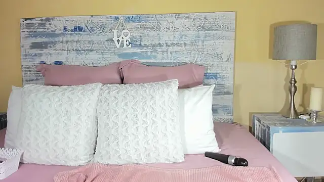 Snapshot of Jess555 chatting on 10/10/25, 01:32 Jess555 online show from 10/10/25, 01:32