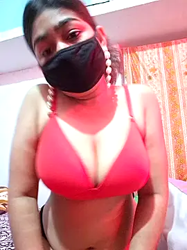 SofiaLeo online show from 10/28/25, 07:05