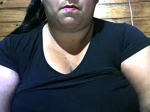 Snapshot of MARRENTINHA34 chatting on 11/04/25, 05:45 MARRENTINHA34 online show from 11/04/25, 05:45