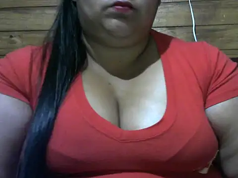 Snapshot of MARRENTINHA34 chatting on 11/18/25, 10:14 MARRENTINHA34 online show from 11/18/25, 10:14