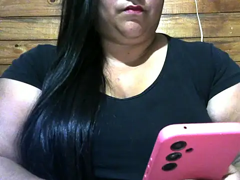 Snapshot of MARRENTINHA34 chatting on 11/21/25, 01:10 MARRENTINHA34 online show from 11/21/25, 01:10