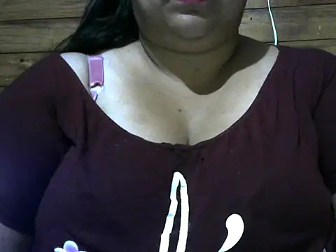 Snapshot of MARRENTINHA34 chatting on 11/28/25, 06:10 MARRENTINHA34 online show from 11/28/25, 06:10