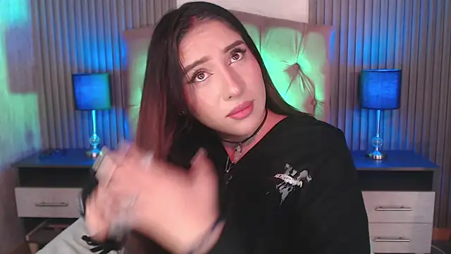 Bonnali lune online show from 01/15/26, 02:05