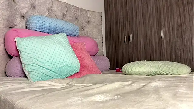 Gabrielatafur online show from 04/01/26, 03:18