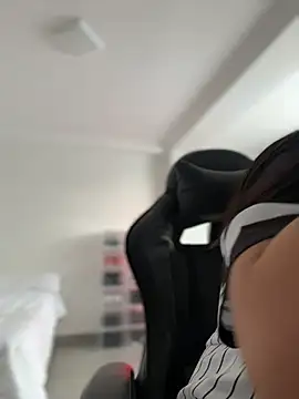 JuanitaMore01 online show from 06/29/26, 08:53