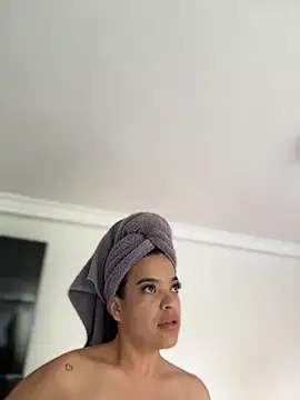 JuanitaMore01 online show from 07/02/26, 03:29