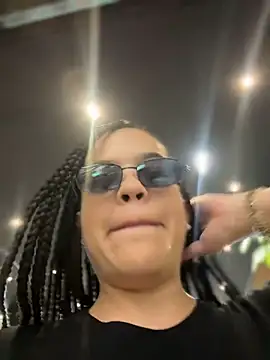 JuanitaMore01 online show from 07/05/26, 08:16