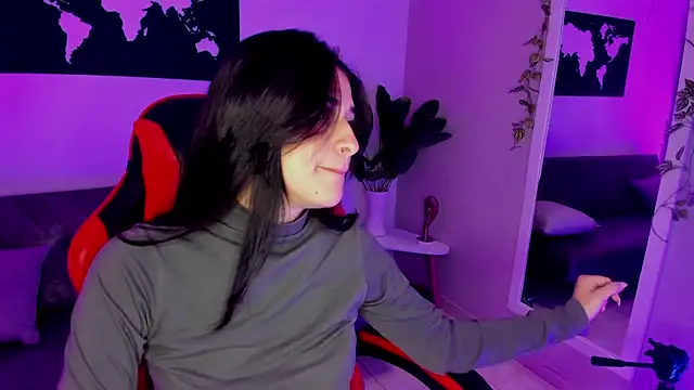 Snapshot of ZoeValencia1 chatting on 10/02/25, 12:23 ZoeValencia1 online show from 10/02/25, 12:23