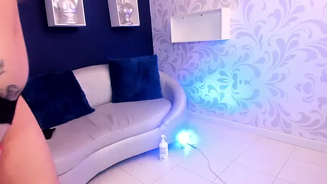 Snapshot of Saraakushh chatting on 09/16/25, 12:44 Saraakushh online show from 09/16/25, 12:44