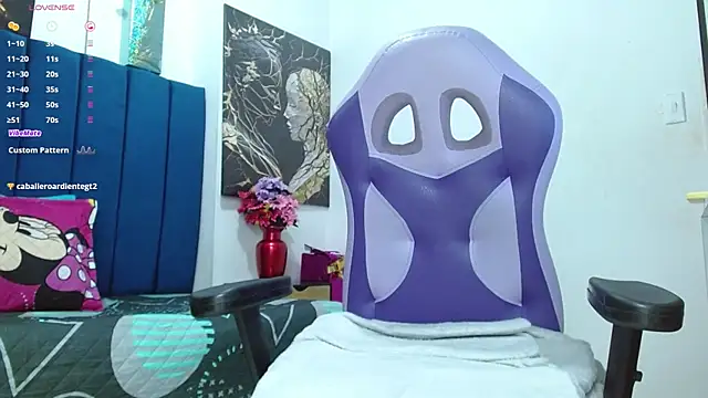 Snapshot of Tatiana_star1 chatting on 11/08/25, 09:35 Tatiana star1 online show from 11/08/25, 09:35