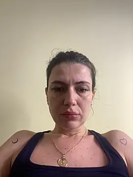 Cute Erika online show from 10/31/25, 11:00